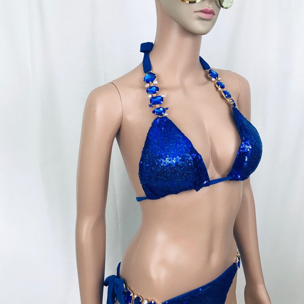 Blue Bikini - Picture 7 of 7